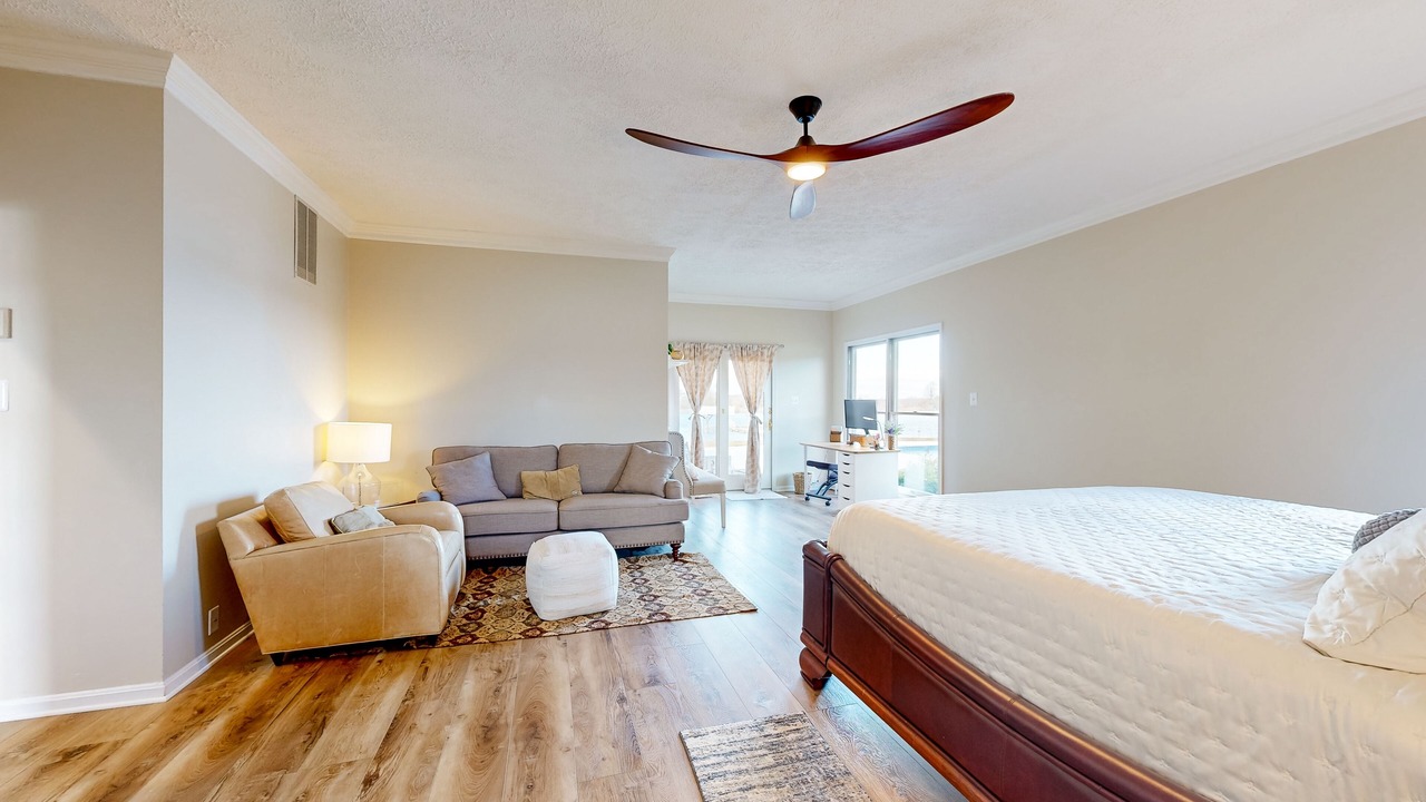 Photo of Bedroom in Point Lookout
