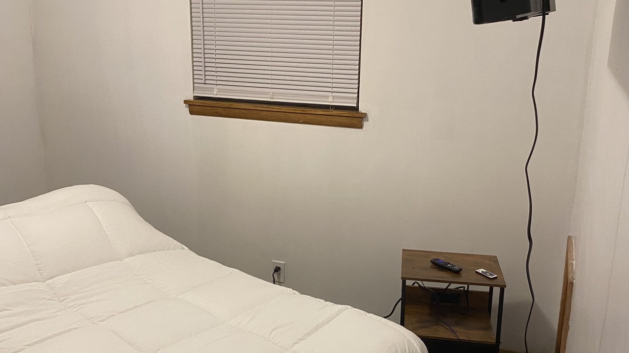 Photo of Bedroom in Akron