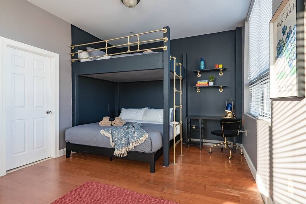 Photo of Bedroom in Center City East