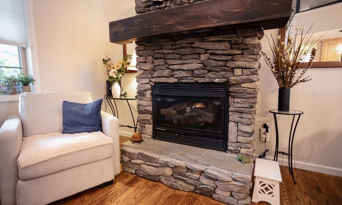 Photo of Livingroom in Harrisonville
