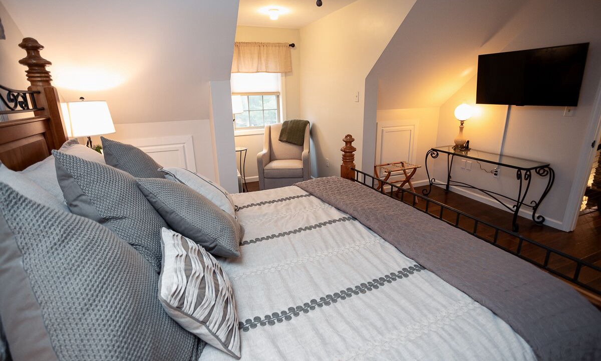 Photo of Bedroom in Harrisonville