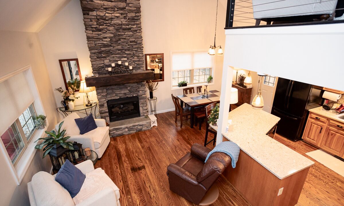 Photo of Livingroom in Harrisonville