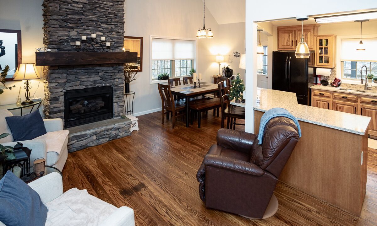 Photo of Livingroom in Harrisonville