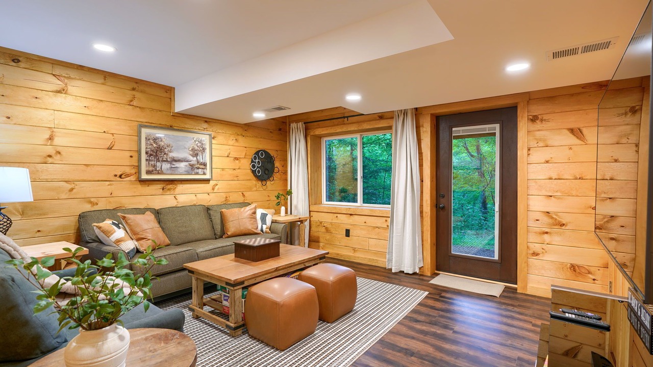 Photo of Livingroom in Creola