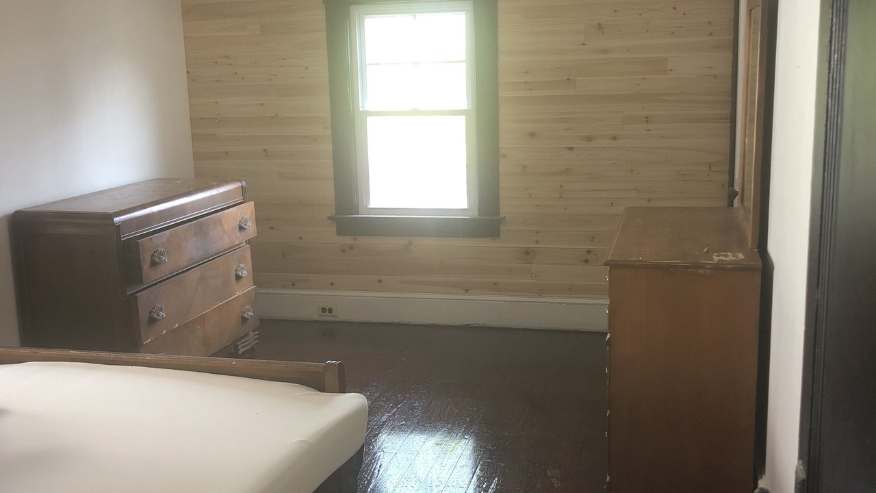 Photo of Bedroom in Derrick City