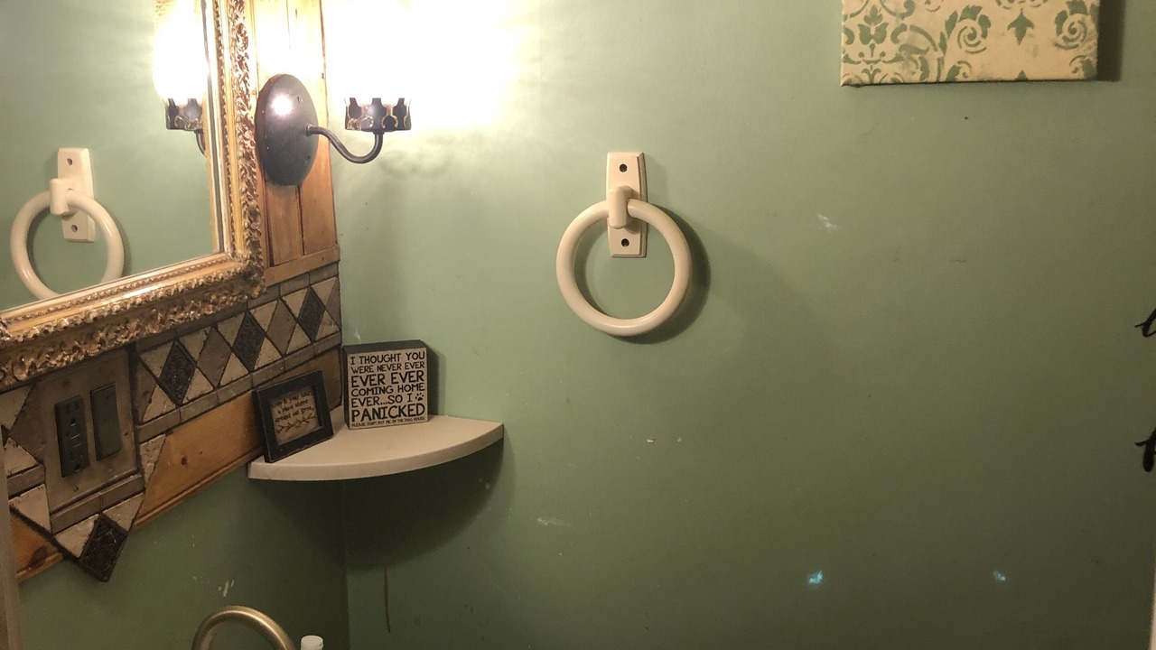 Photo of Bathroom in Derrick City