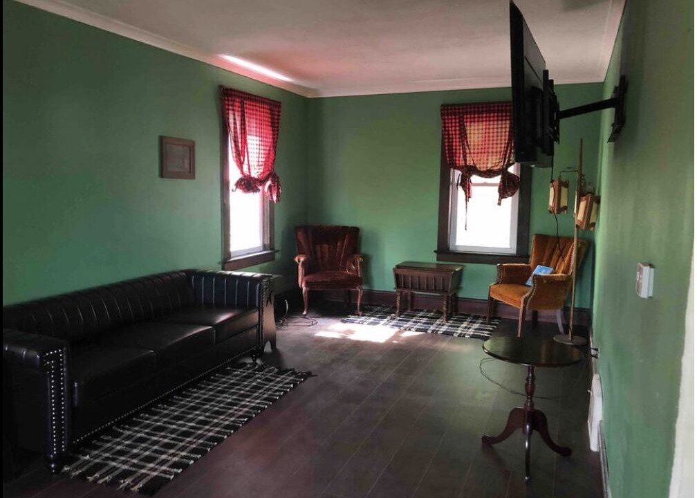 Photo of Livingroom in Derrick City
