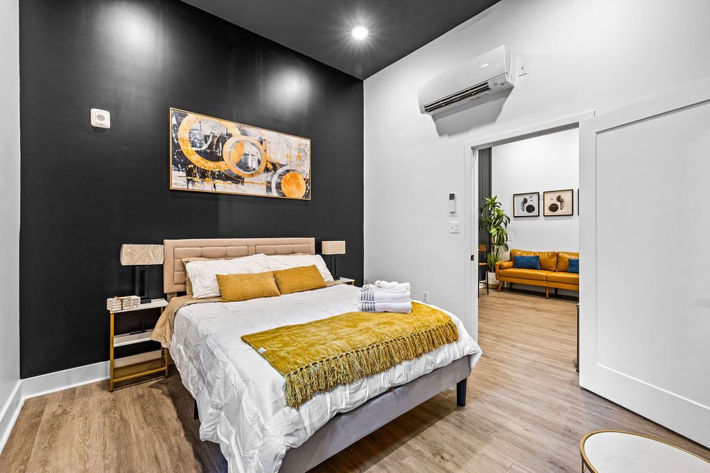 Photo of Bedroom in Downtown Baltimore