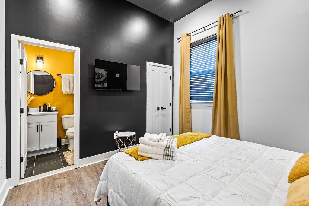 Photo of Bedroom in Downtown Baltimore