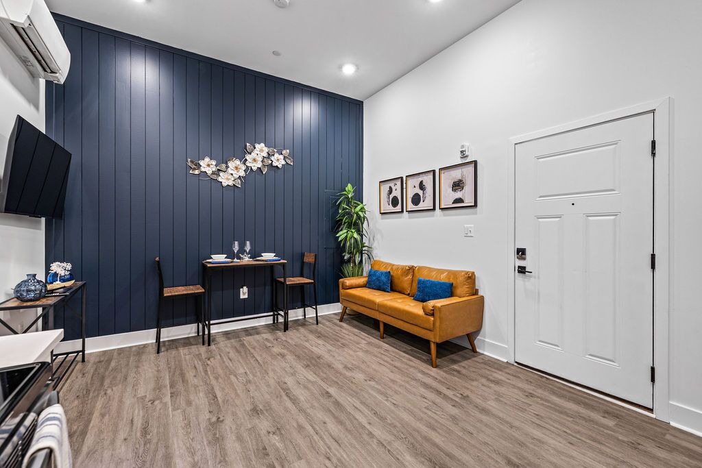 Photo of Livingroom in Downtown Baltimore