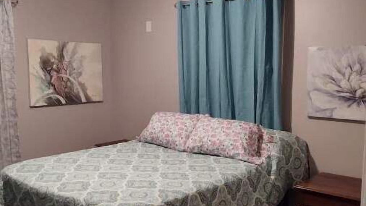 Photo of Bedroom in Geneva-on-the-Lake