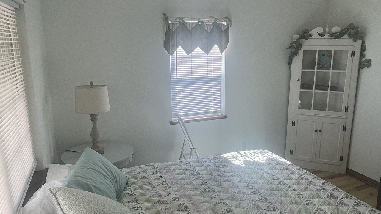 Photo of Bedroom in Austinburg