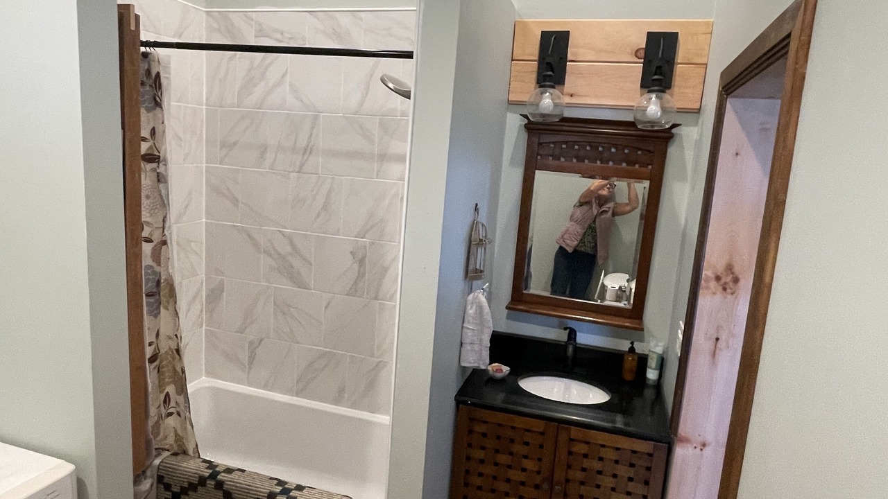 Photo of Bathroom in Austinburg