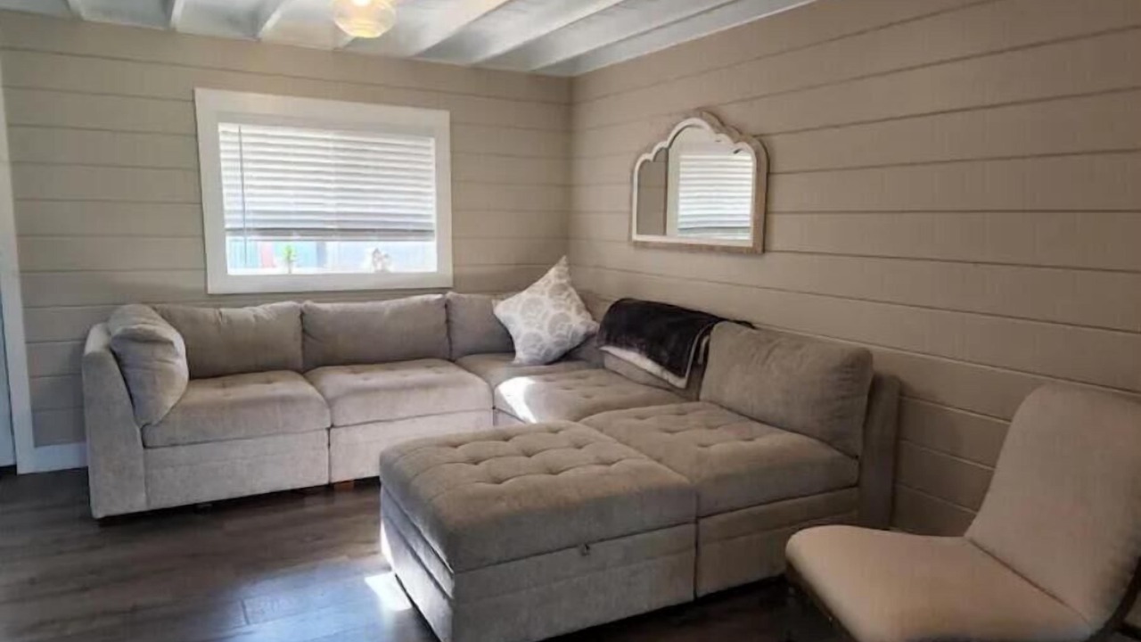 Photo of Livingroom in Thompson