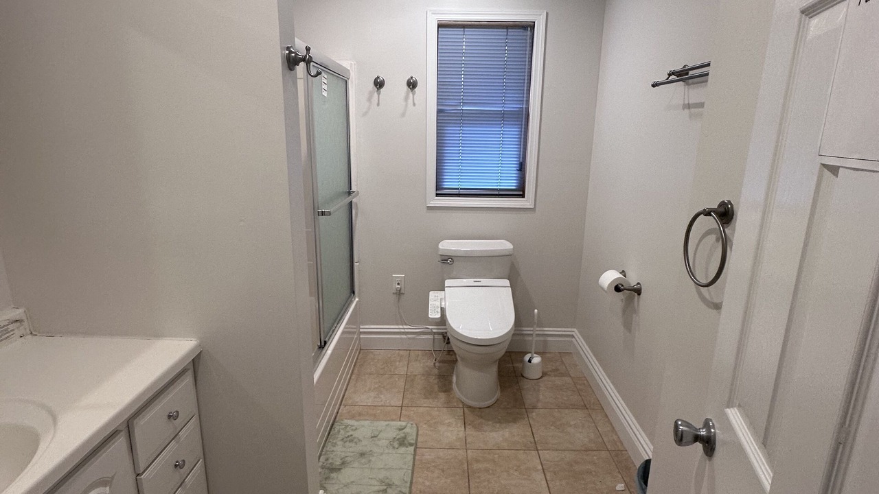 Photo of Bathroom in Hopelawn