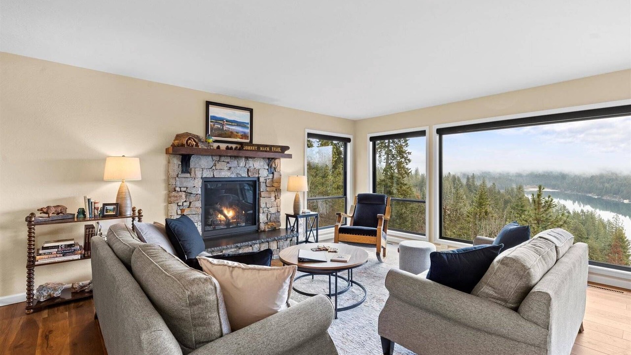 Photo of Bedroom in Hayden Lake