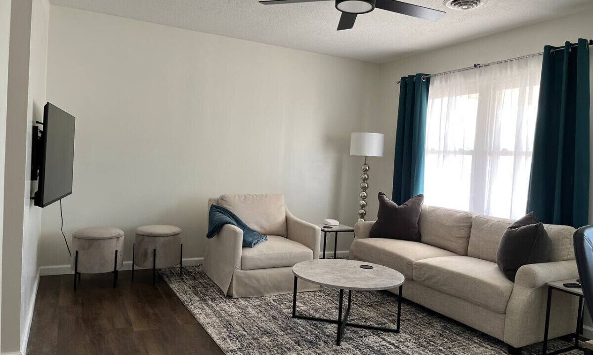 Photo of Livingroom in Lafayette