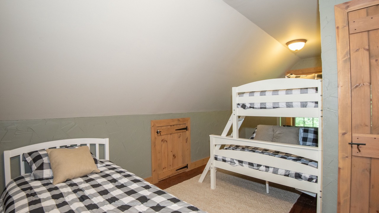 Photo of Bedroom in Everett