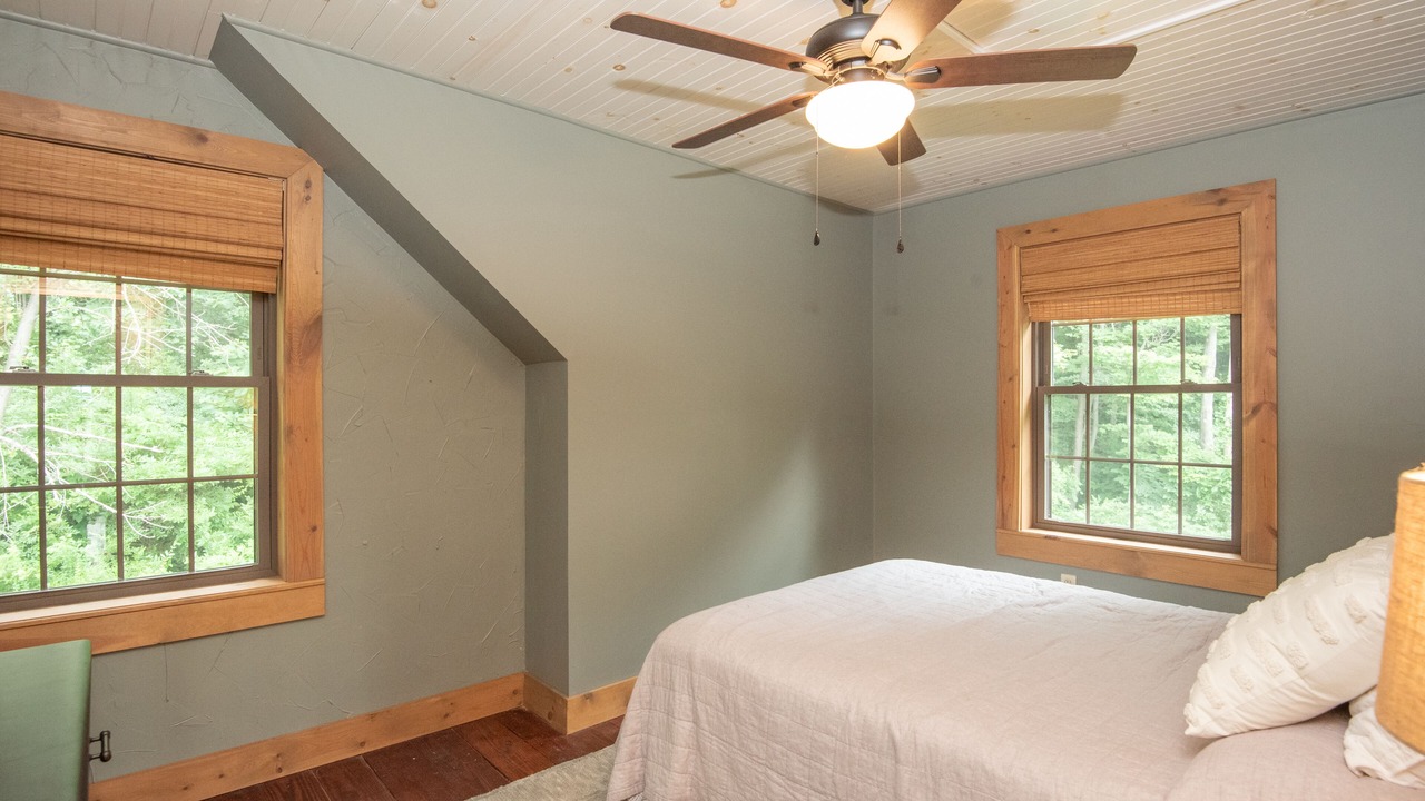 Photo of Bedroom in Everett