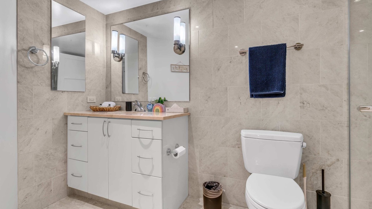 Photo of Bathroom in Chinatown