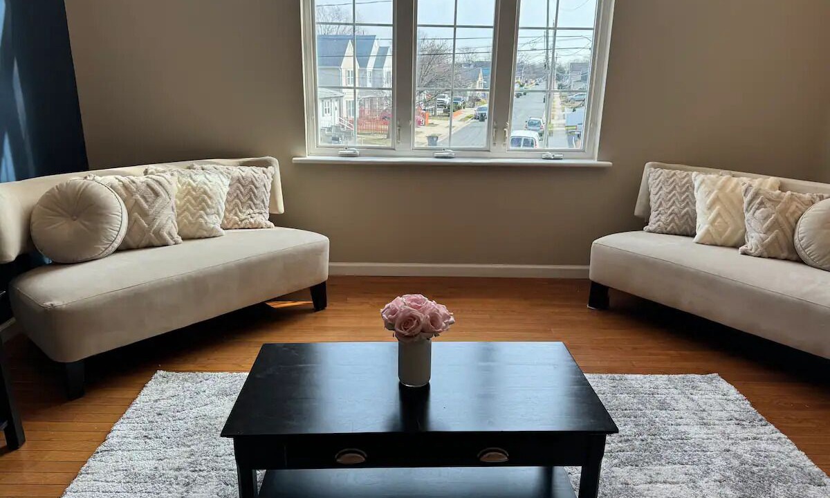 Photo of Livingroom in Keansburg