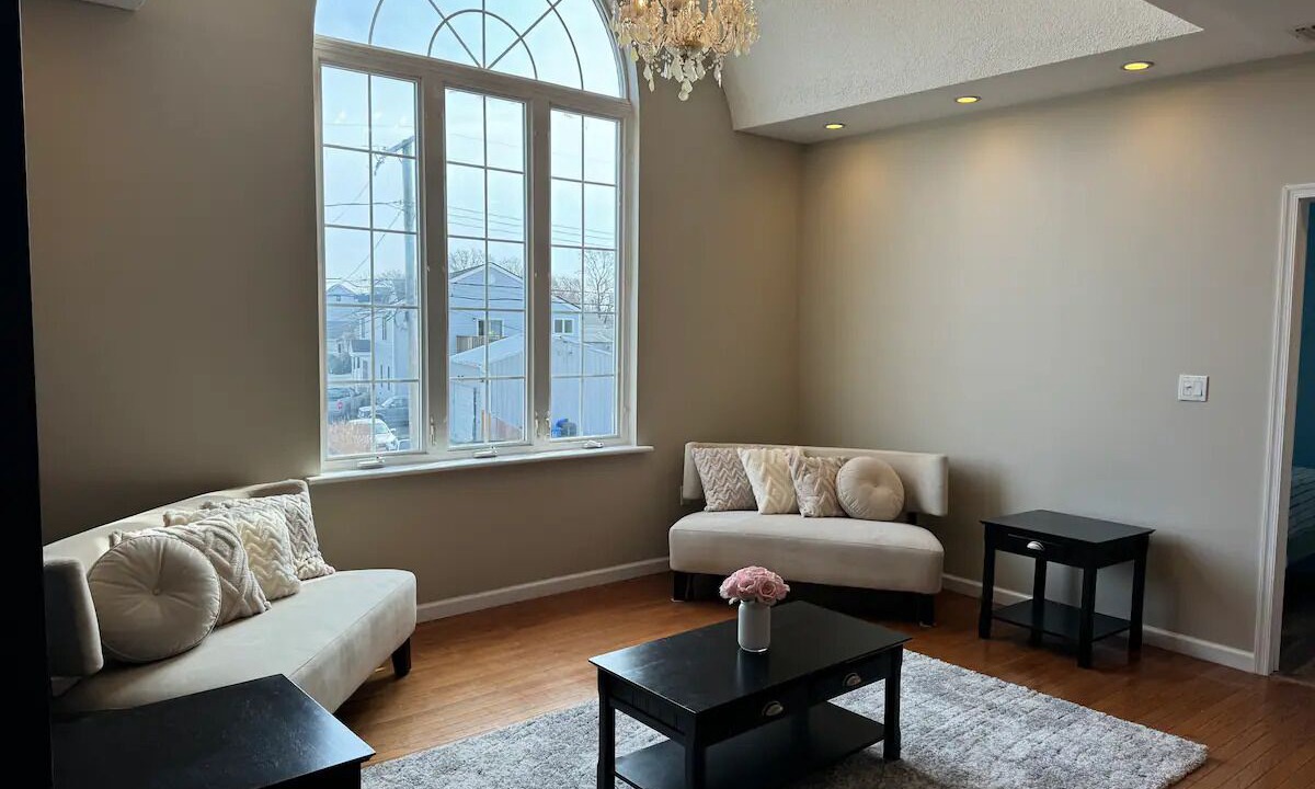 Photo of Livingroom in Keansburg