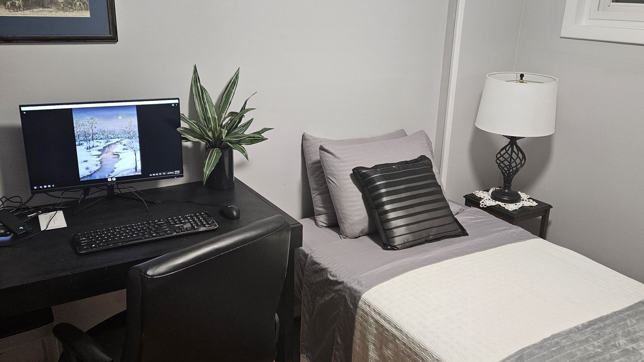 Photo of Bedroom in Glen Burnie
