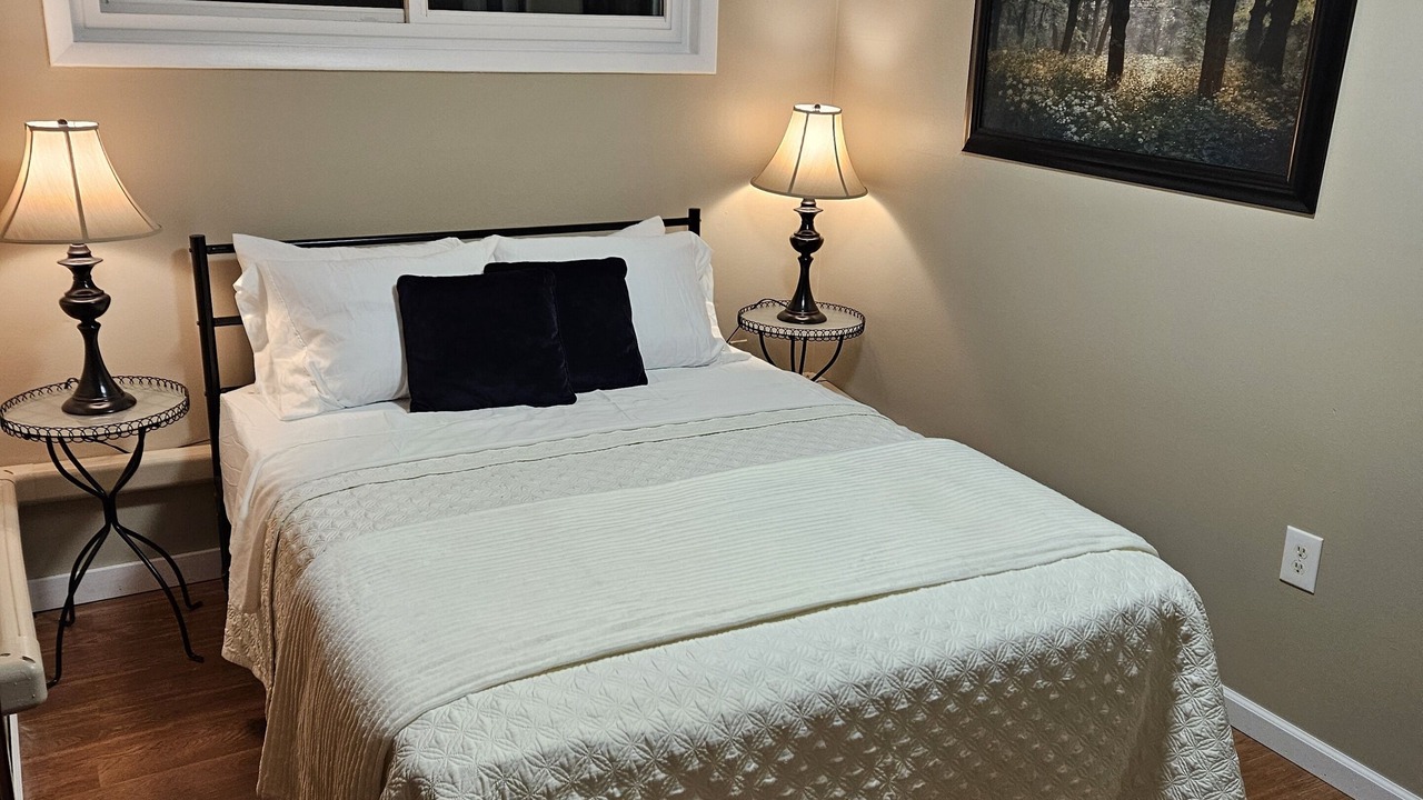 Photo of Bedroom in Glen Burnie