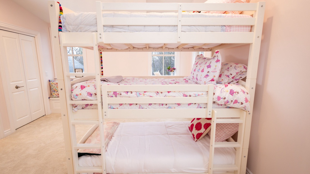 Photo of Bedroom in Lakeside