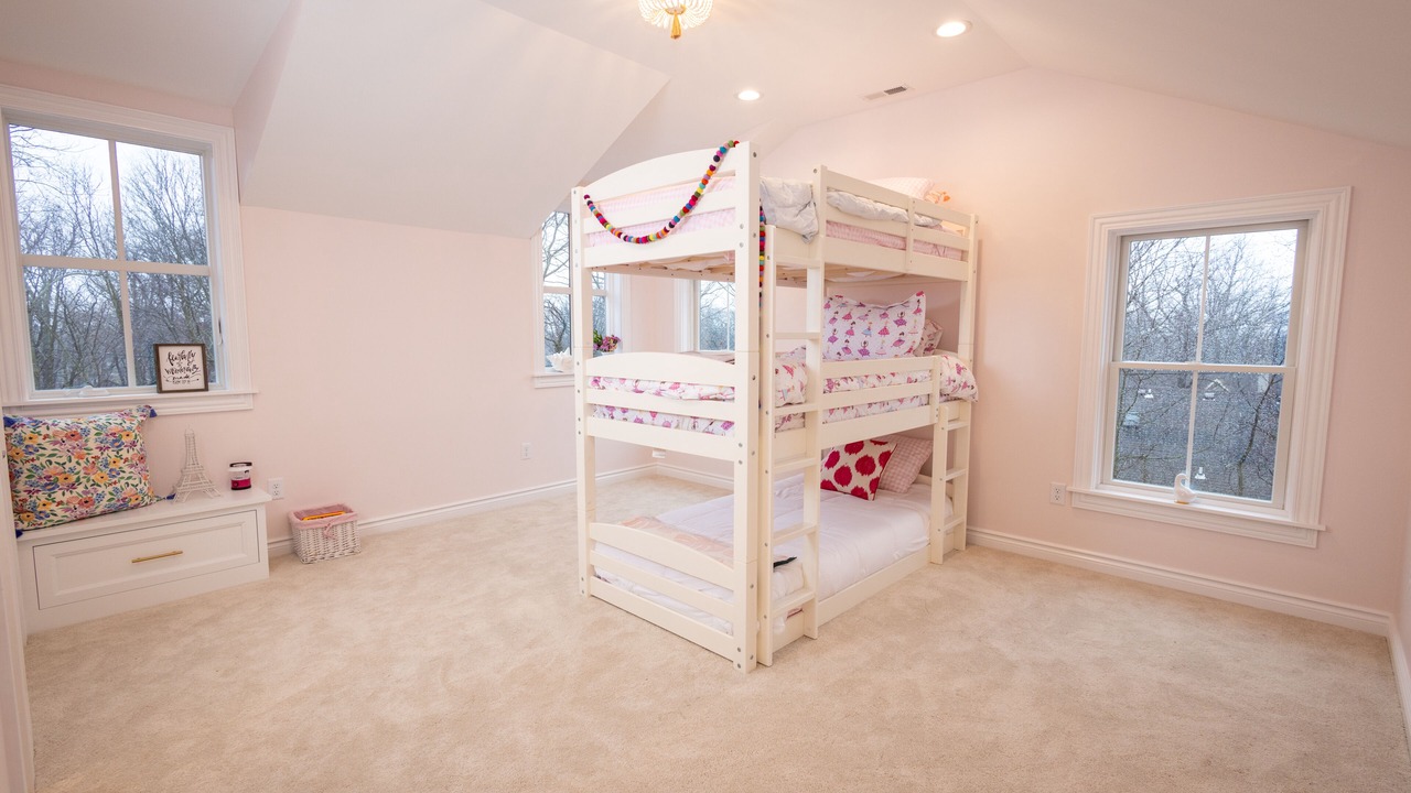 Photo of Bedroom in Lakeside