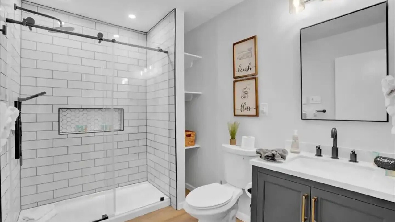 Photo of Bathroom in Mount Pocahontas