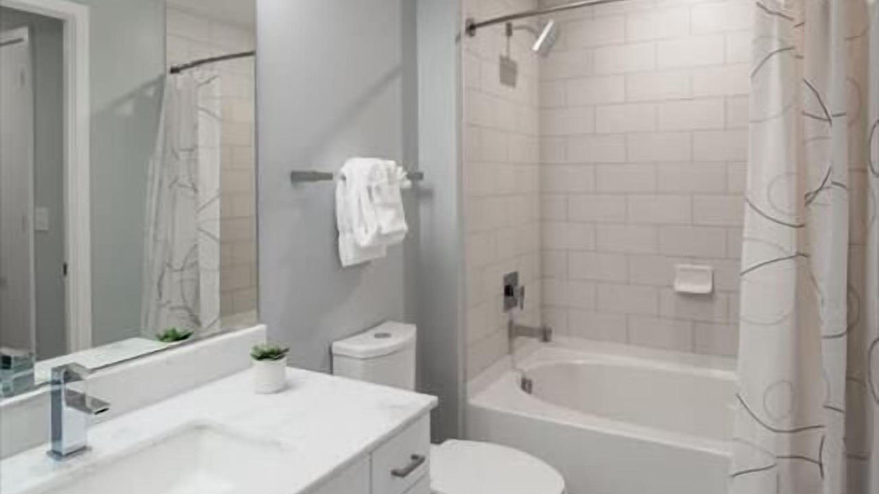 Photo of Bathroom in Woodmont Triangle
