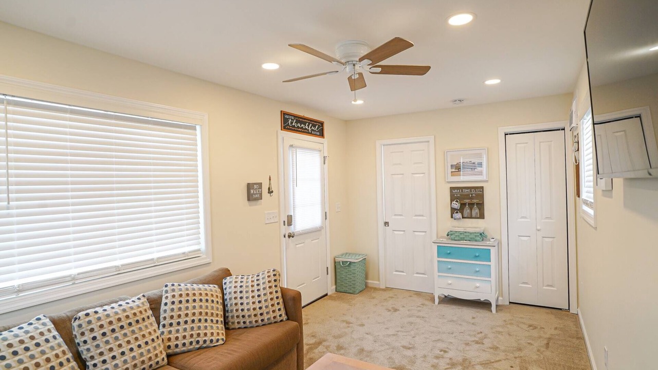 Photo of Livingroom in Little Egg Harbor