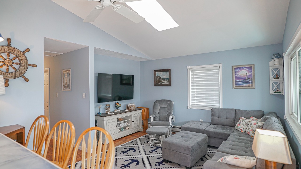 Photo of Livingroom in Little Egg Harbor