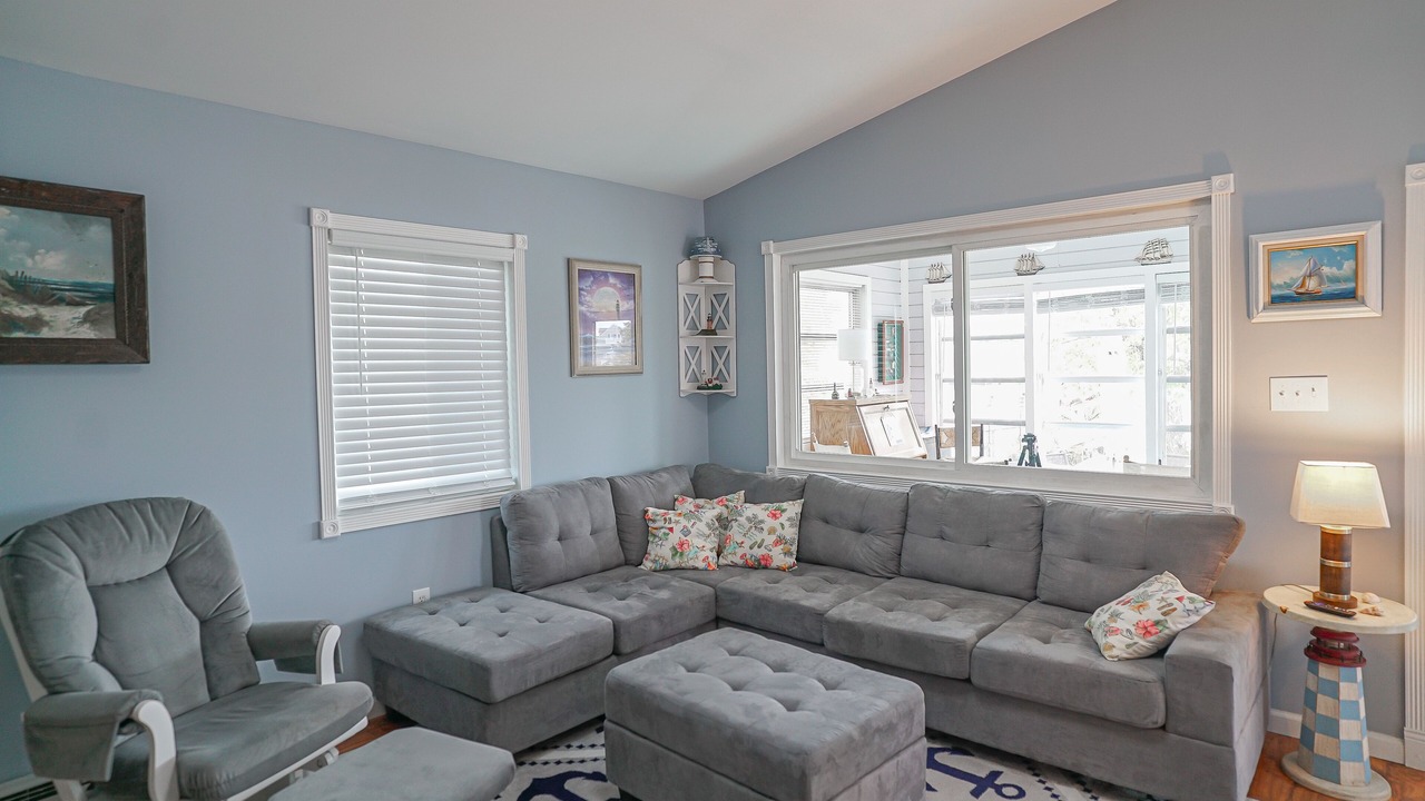 Photo of Livingroom in Little Egg Harbor