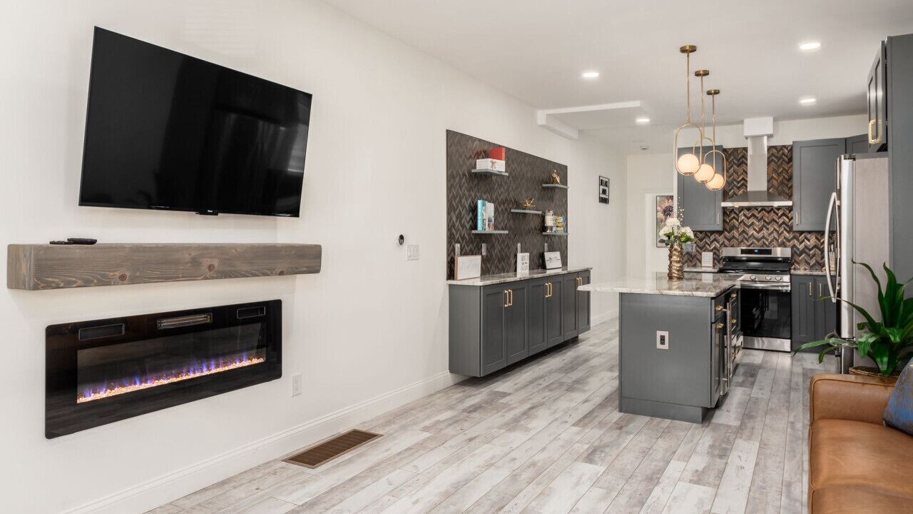 Photo of Livingroom in Olde Towne East