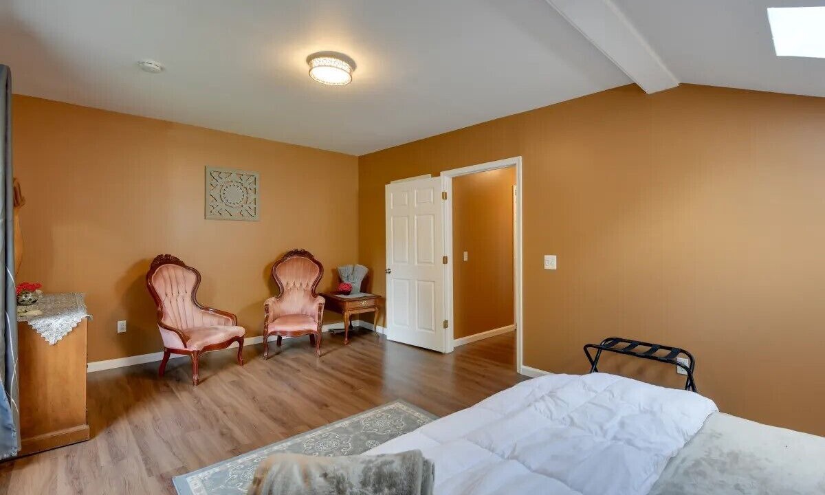 Photo of Bedroom in Fairland