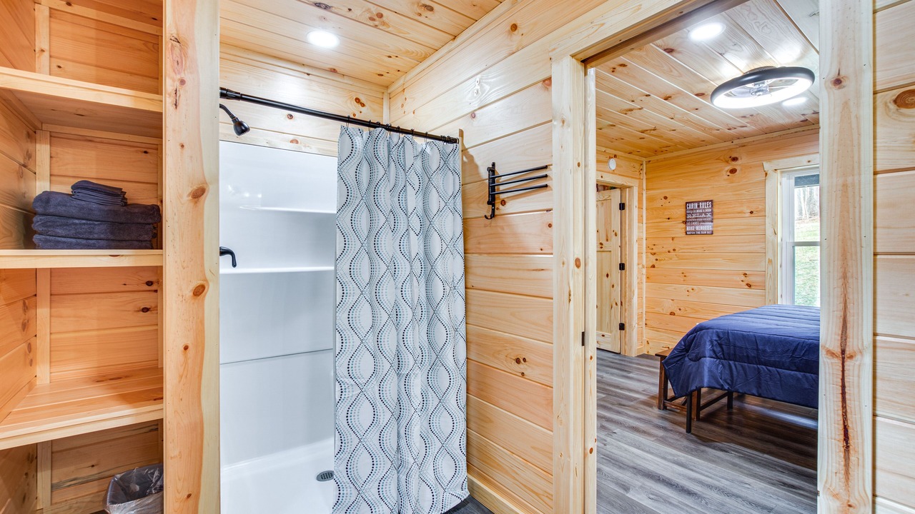Photo of Bedroom in Wolf Run