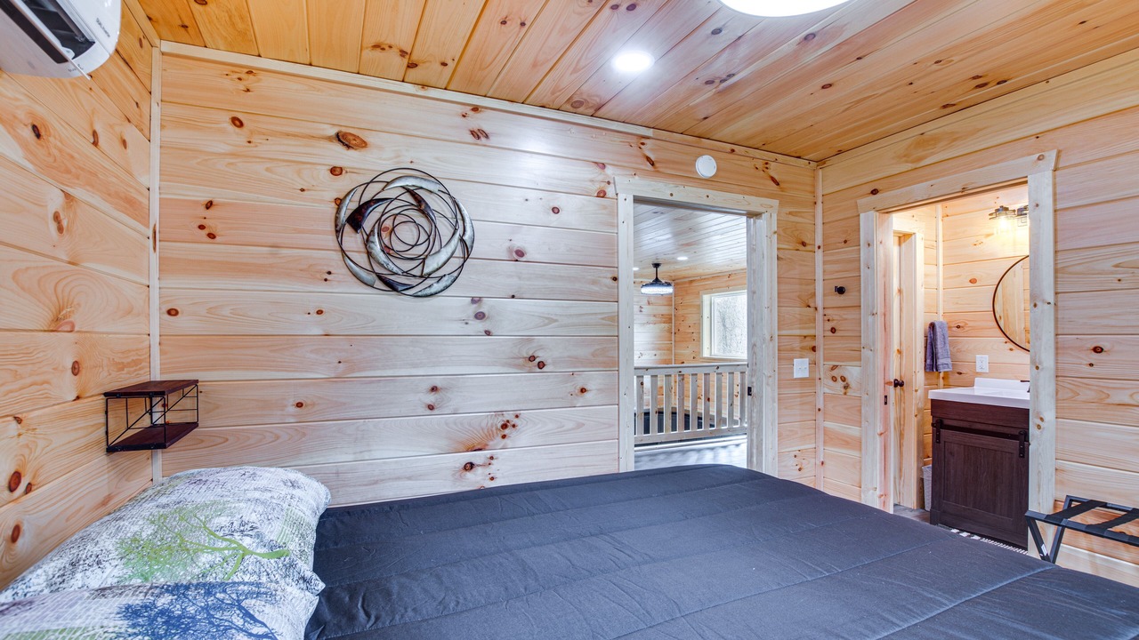 Photo of Bedroom in Wolf Run