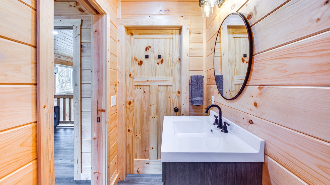 Photo of Bathroom in Wolf Run