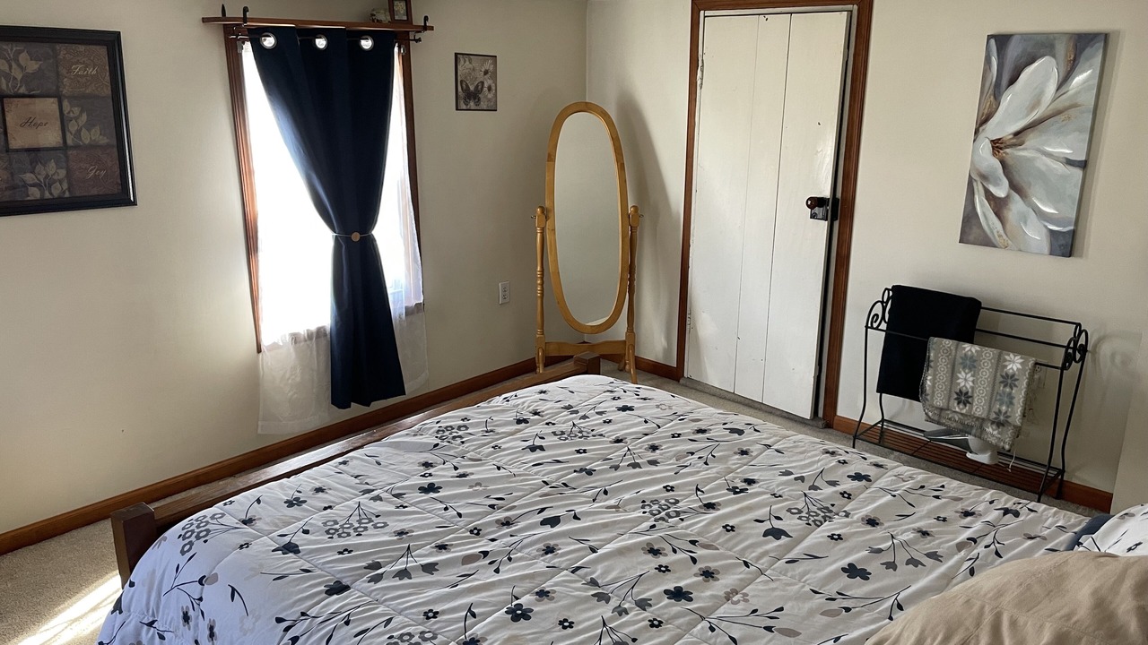Photo of Bedroom in West Milton