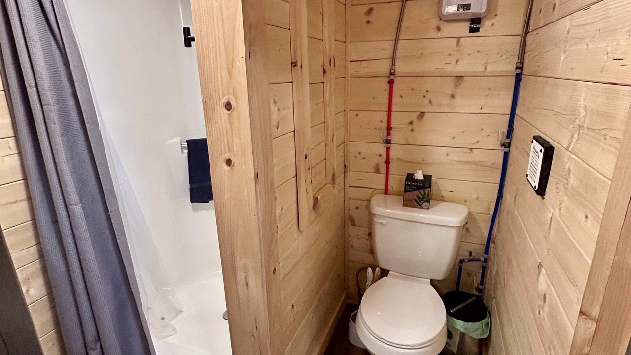 Photo of Bathroom in Primrose
