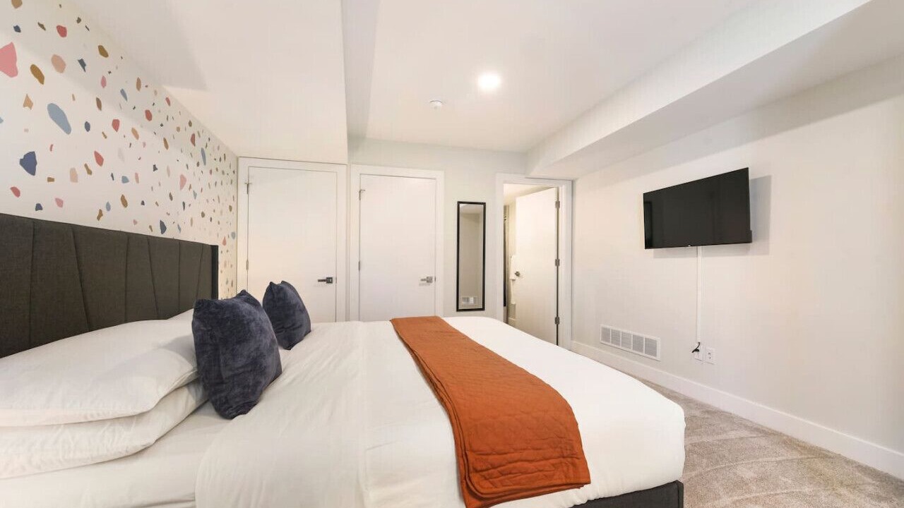 Photo of Bedroom in Central Northside