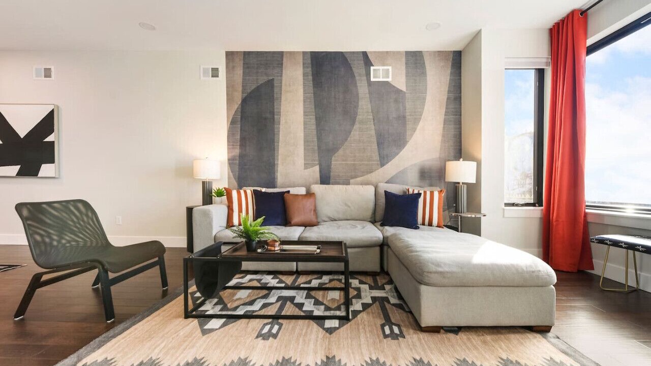 Photo of Livingroom in Central Northside