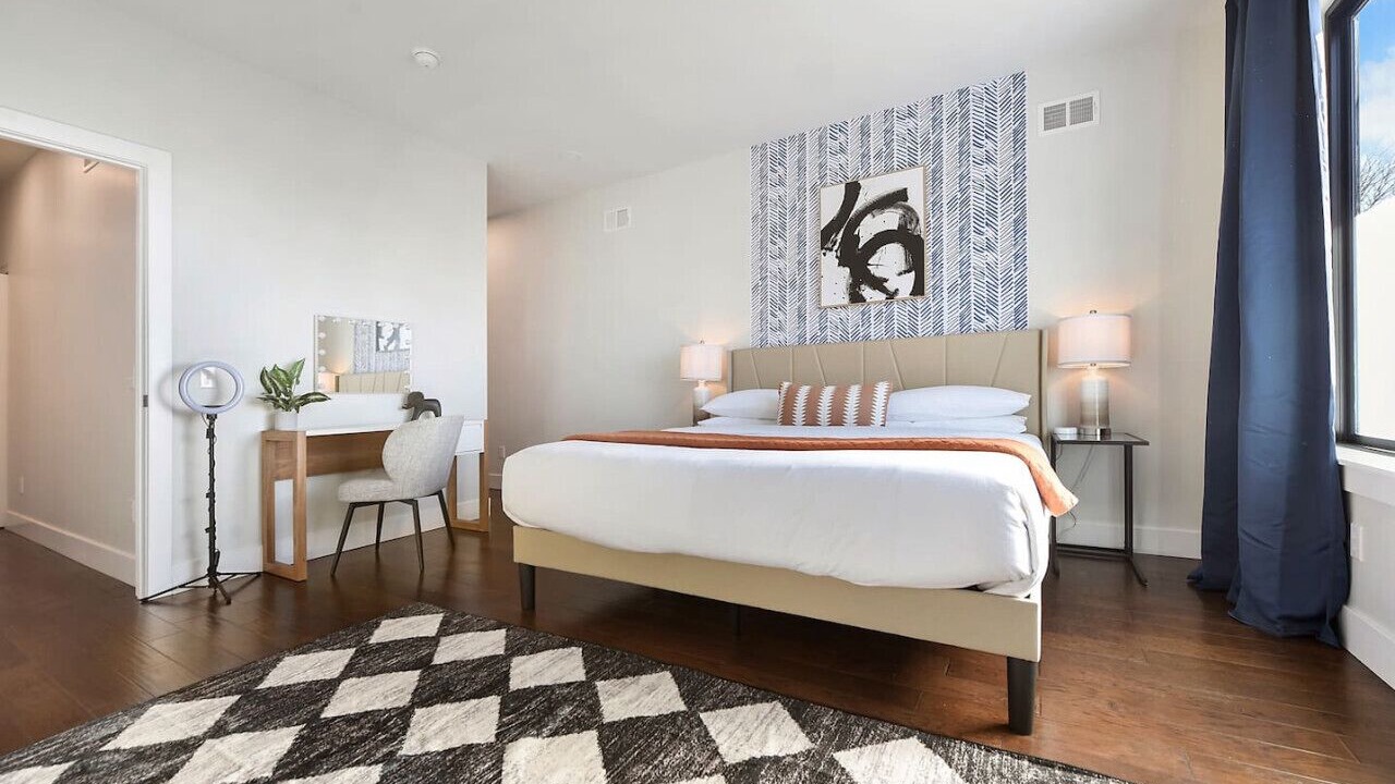 Photo of Bedroom in Central Northside