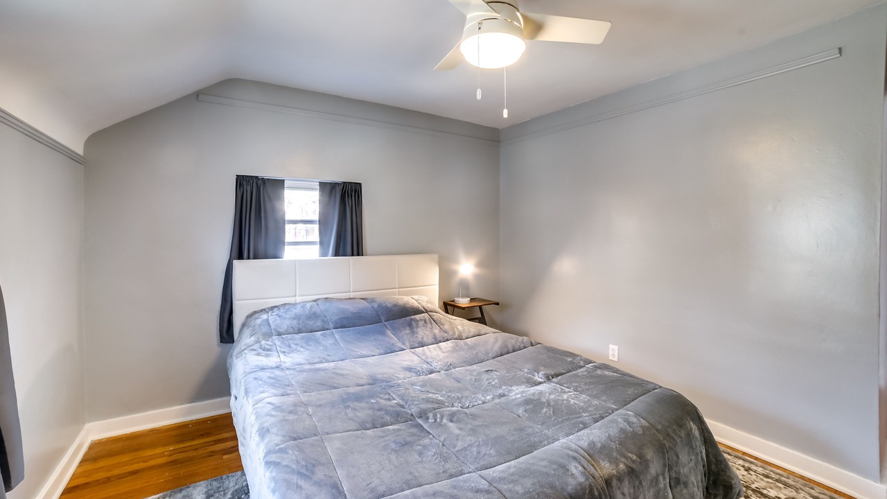 Photo of Bedroom in Penn Hills