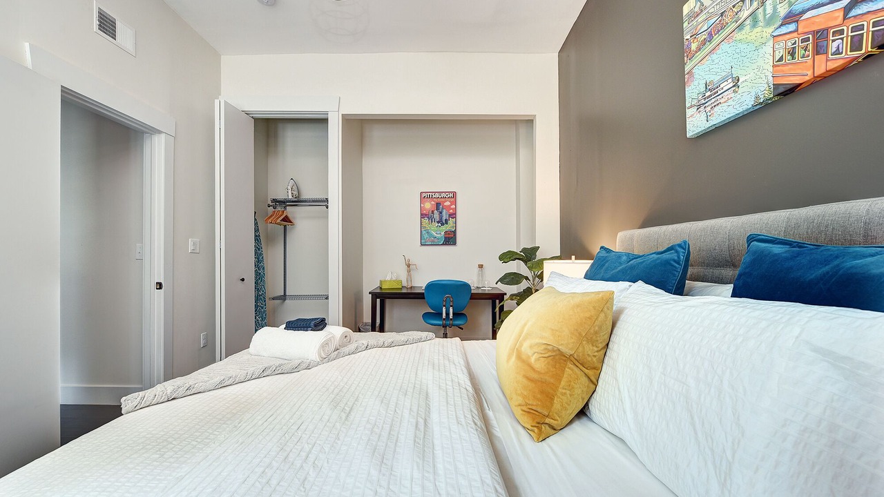 Photo of Bedroom in Pittsburgh