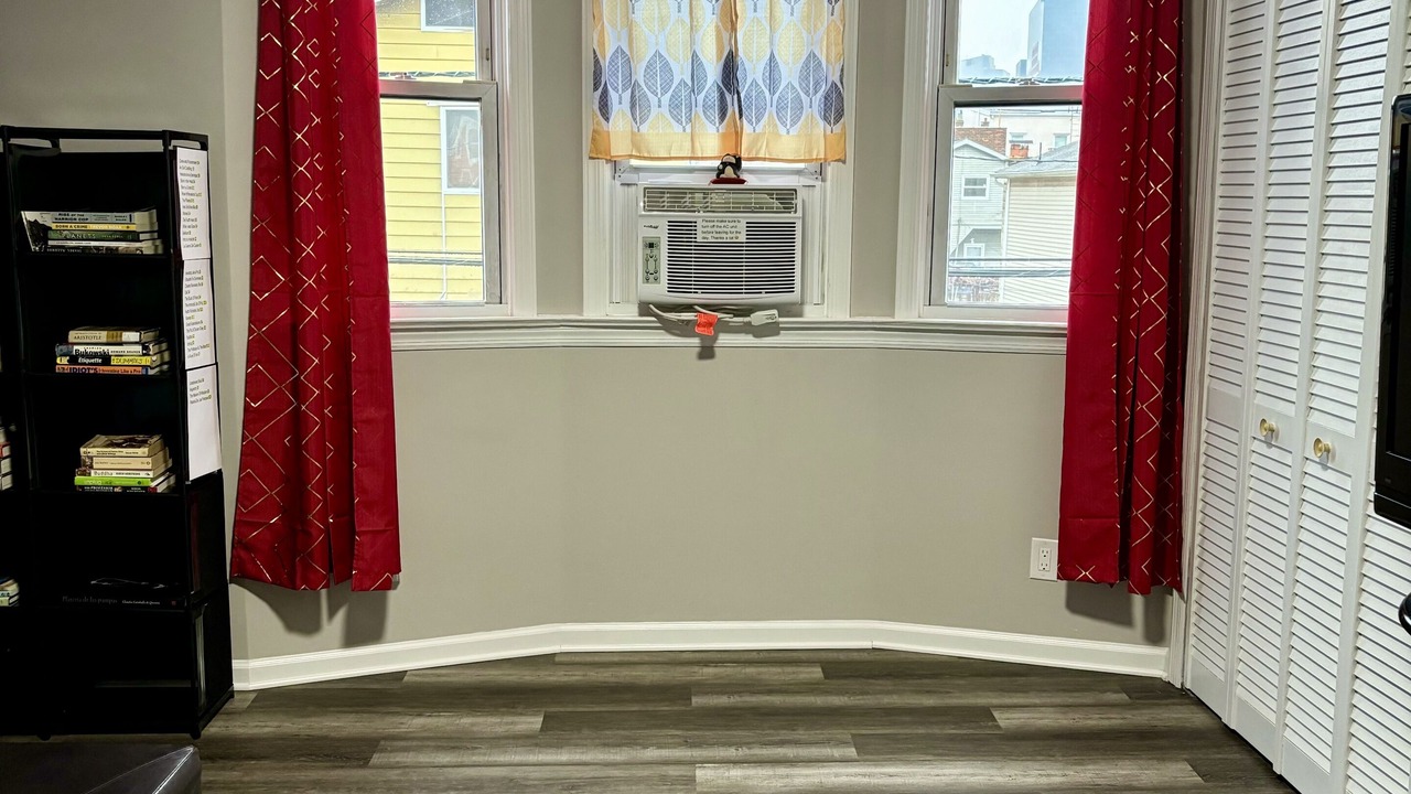 Photo of Bedroom in North Ironbound