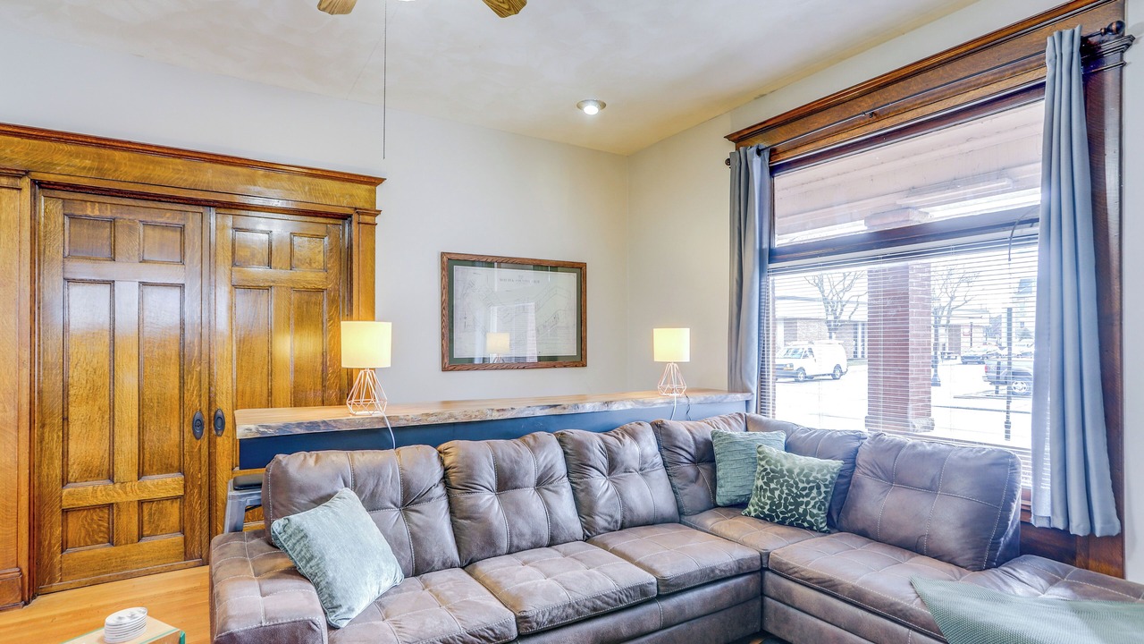 Photo of Livingroom in Tiffin