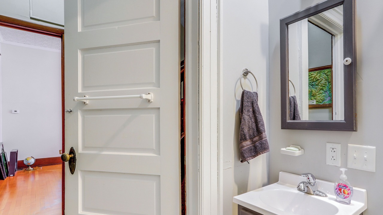 Photo of Bathroom in Tiffin